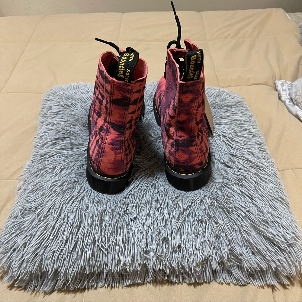 🌈 SOLD Amazing colorful suede Dr Martens - Picture 8 of 12
